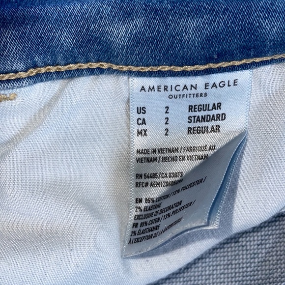 American Eagle size 2 jeans - Picture 3 of 4